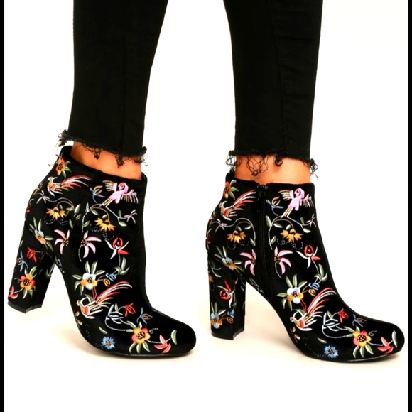 Lulus Shoes - Lulu's Black Floral Embroidered Ankle Boots